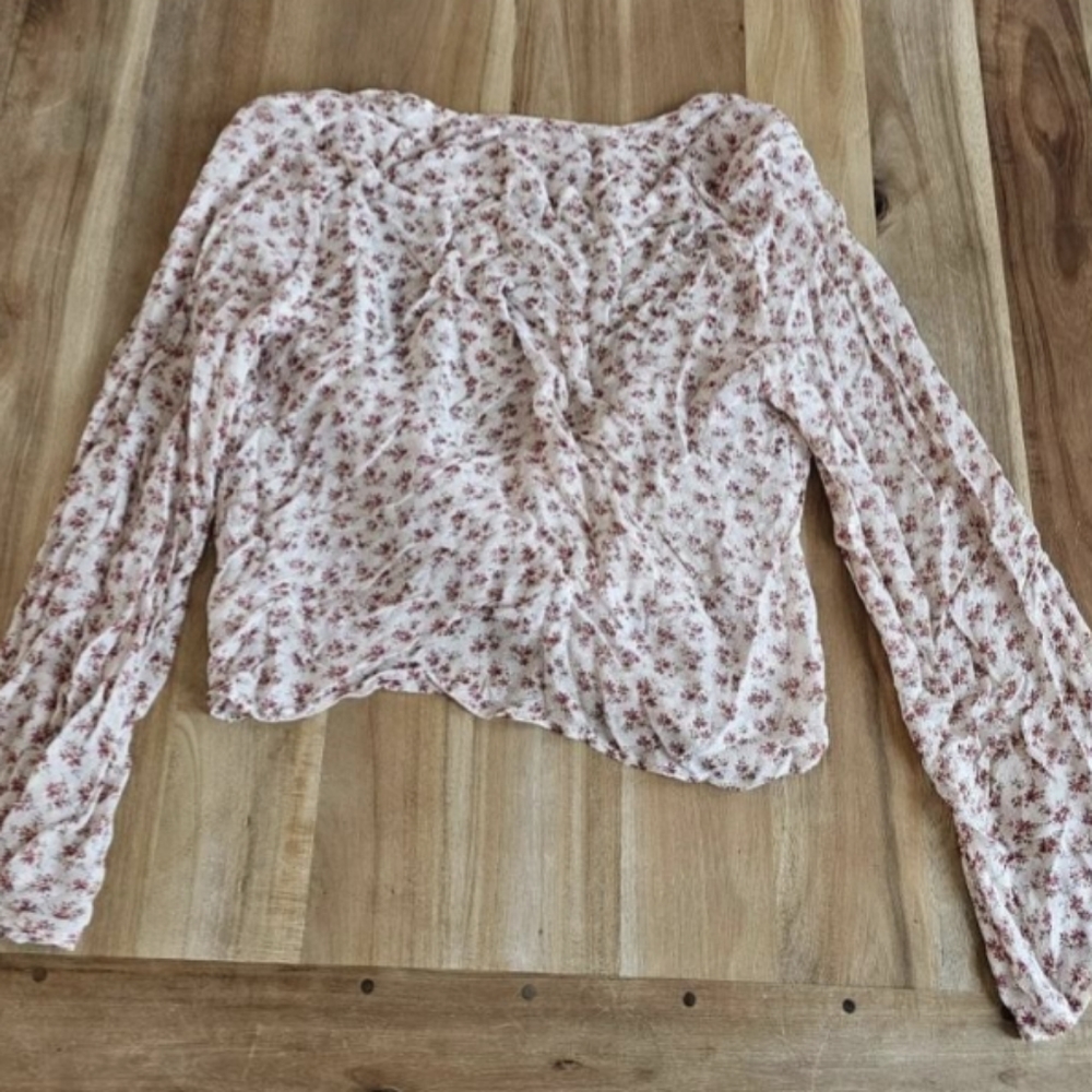Blue Life Caden Crop Top V Neck Blouse